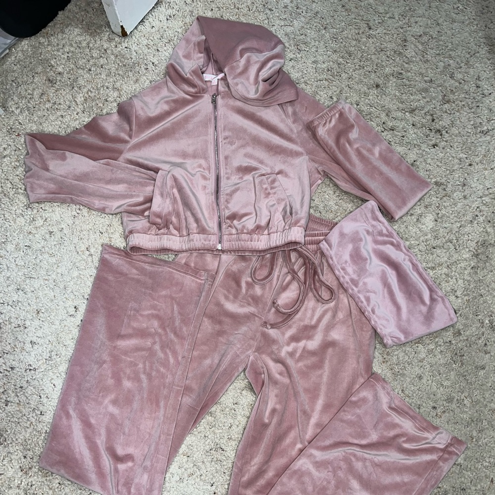 Hot & Delicious 3 Piece Set